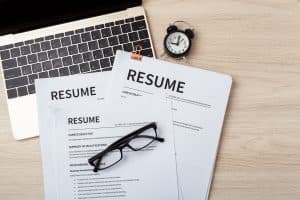 How to Write a Reverse Chronological Resume: The Ultimate Guide